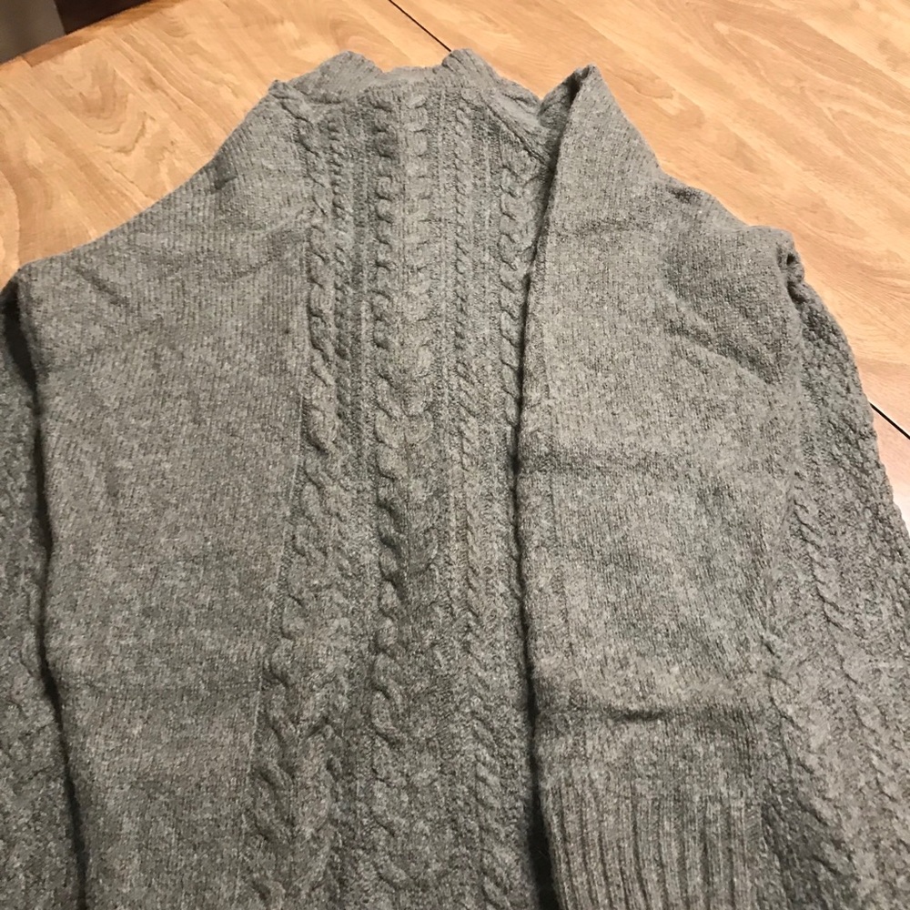 Eddie Bauer sweater - Picture 5 of 9